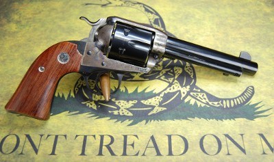 RUGER Vaquero .44 MAGNUM