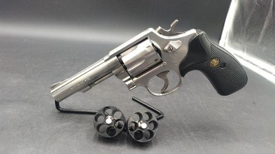 SMITH & WESSON 64-5 .38 SPL