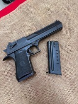 MAGNUM RESEARCH DESERT EAGLE .44 MAGNUM - 1 of 3