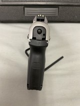 RUGER SR9C 9MM LUGER (9x19 PARA) - 3 of 3