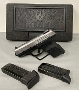 RUGER SR9C 9MM LUGER (9x19 PARA)