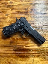 TAURUS 1911 COMMANDER .45 ACP