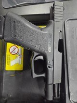 GLOCK G23 GEN 2 .40 S&W - 2 of 3