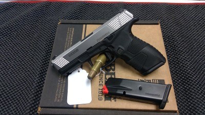 MOSSBERG MC2C *10-ROUND* 9MM LUGER (9X19 PARA)