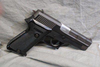 BROWNING bda/sig220 .45 ACP