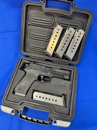 SIG SAUER P220R .45 ACP