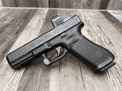 GLOCK 22 GEN 5 40 Smith & Wesson