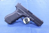 GLOCK G22 GEN 4 .40 S&W - 2 of 3