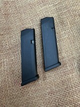 GLOCK G17 GEN 1 9MM LUGER (9X19 PARA) - 2 of 3