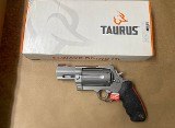 TAURUS M513 .45lc / .410