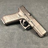 GLOCK 17 GEN 5 9MM LUGER (9x19 PARA) - 2 of 2