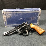 SMITH & WESSON 43 .22 LR