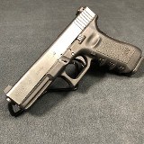 GLOCK 22 .40 S&W - 2 of 3