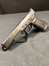 GLOCK G17L GEN 5 MOS 9MM LUGER (9x19 PARA) - 2 of 3