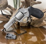 TAURUS 992 TRACKER .22 LR/.22 WMR