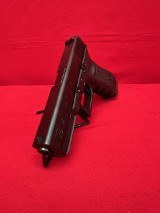 GLOCK G22 .40 S&W - 2 of 3