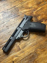 SMITH & WESSON 22A-1 .22 LR