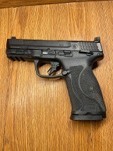 SMITH & WESSON M&P 10MM M2.0 10MM - 2 of 3