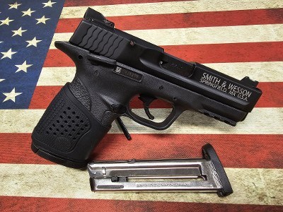 SMITH & WESSON M&P22 COMPACT THREADED BARREL .22 LR