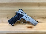 SMITH & WESSON 4006 .40 S&W - 2 of 3