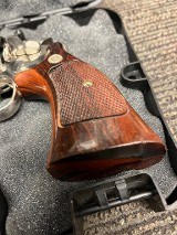 SMITH & WESSON 586 No Dash Nickel .357 MAG - 2 of 3
