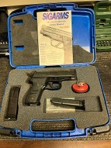 SIG SAUER P229 .40 S&W