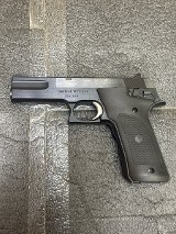 SMITH & WESSON 422 .22 LR - 2 of 3