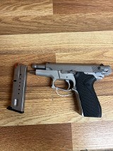SMITH & WESSON mod 5903 9MM LUGER (9x19 PARA)