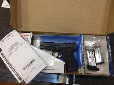 SMITH & WESSON Performance Center Shield M2.0 9MM LUGER (9X19 PARA)