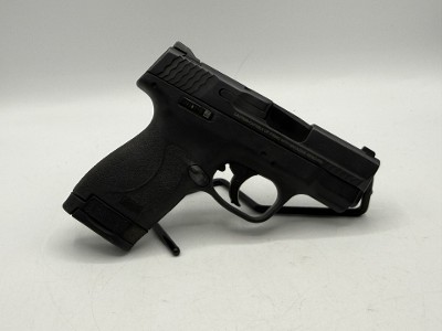 SMITH & WESSON M&P 40 .40 S&W