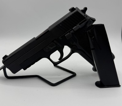SIG SAUER P226 .40 S&W