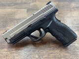 SPRINGFIELD ARMORY XD-40
.40 CALIBER - 2 of 3