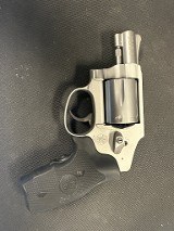 SMITH & WESSON 642 AIRWEIGHT CT LASERGRIPS .38 SPL