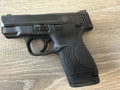 SMITH & WESSON M&P 40 SHIELD 40 Smith & Wesson