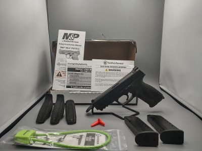 SMITH & WESSON M&P40 M2.0 .40 S&W