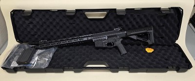 KNIGHT&sbquo;S ARMAMENT COMPANY SR-25 .308 WIN/7.62MM NATO