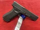 GLOCK G22 GEN 3 FULL SIZE 40SW (FACTORY REBUILD) .40 S&W - 2 of 3