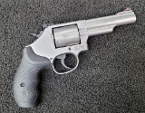 SMITH & WESSON MODEL 66-8 .357 MAG