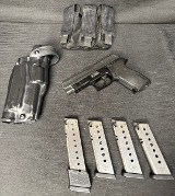 SIG SAUER P220 45 ACP (45 Auto)