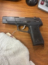 RUGER P-89DC 9MM LUGER (9x19 PARA)