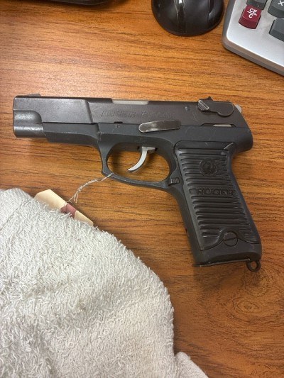 RUGER P-89DC 9MM LUGER (9x19 PARA)