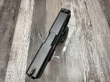GLOCK 23 GEN 4 40 Smith & Wesson - 3 of 3
