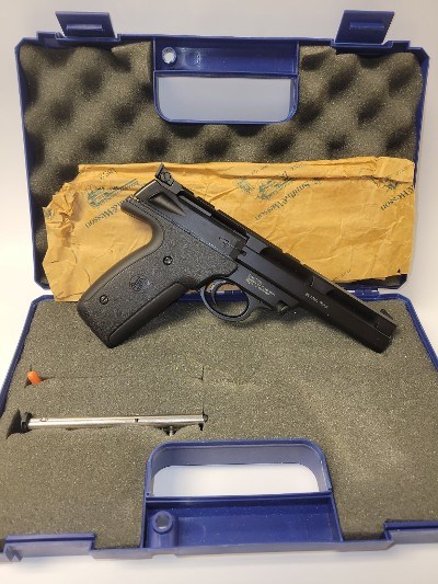 SMITH & WESSON 22A1 .22 LR