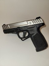 SMITH & WESSON SD9 2.0 9MM LUGER (9x19 PARA) - 1 of 3