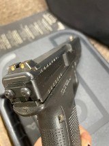GLOCK G22GEN 4 .40 S&W