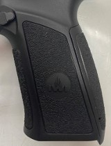 IWI Jericho II M 9MM LUGER (9x19 PARA) - 2 of 3