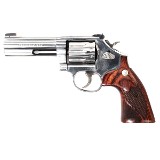 SMITH & WESSON 617-6 .22 LR