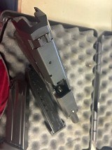 HECKLER & KOCH USP 40 COMPACT 40 Smith & Wesson - 3 of 3