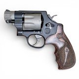 SMITH & WESSON MODEL 327 PERFORMANCE CENTER .357 MAG - 2 of 3