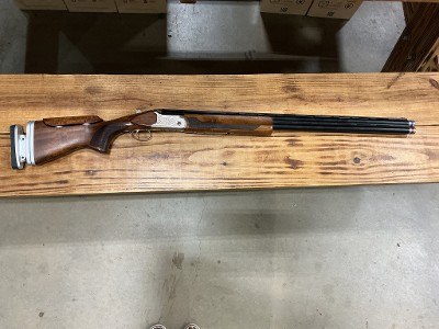 MOSSBERG GOLD RESERVE 12 GA